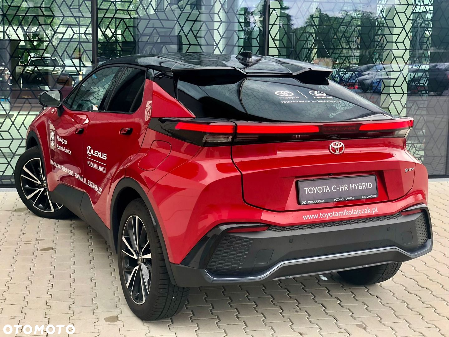 Toyota C-HR - 11