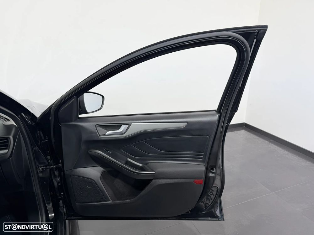 Ford Focus SW 1.0 EcoBoost MHEV Active - 39
