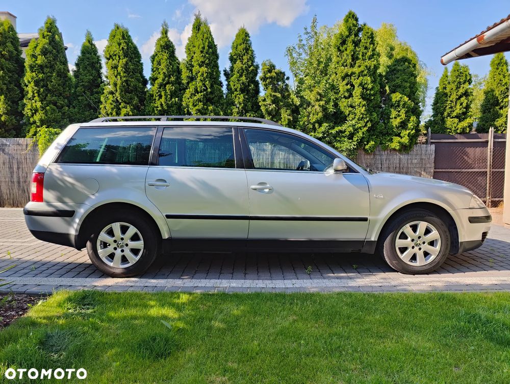 Volkswagen Passat 1.9 TDI Comfortline - 8