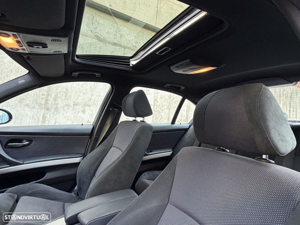 BMW 320 d Sport - 15