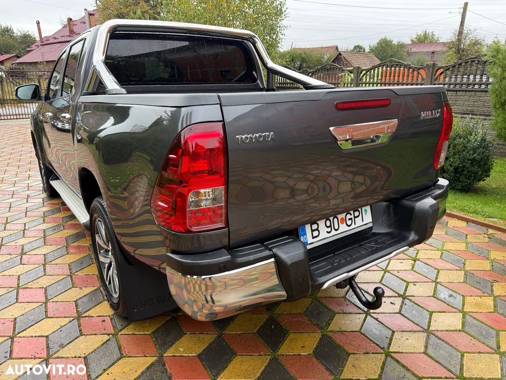 Toyota Hilux 4x4 Double Cab A/T cu Safety Sense Style - 6