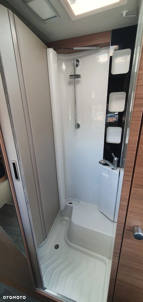 KNAUS 500 LT Tourer Van - 32
