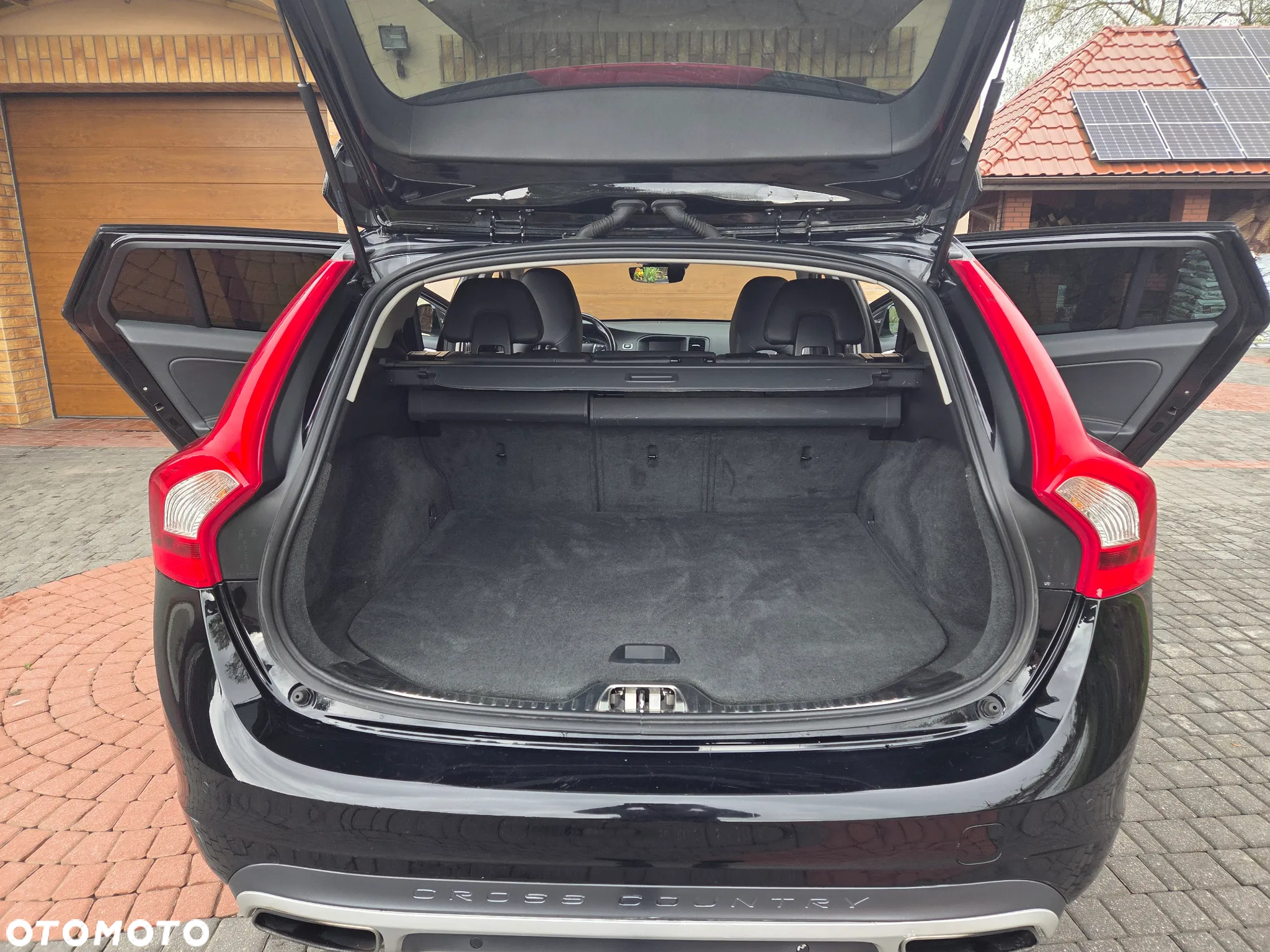 Volvo V60 Cross Country T5 AWD Summum - 12