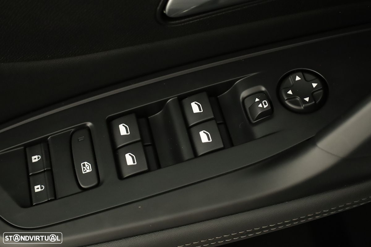 Peugeot 308 SW 1.6 Hybrid Allure e-EAT8 - 20
