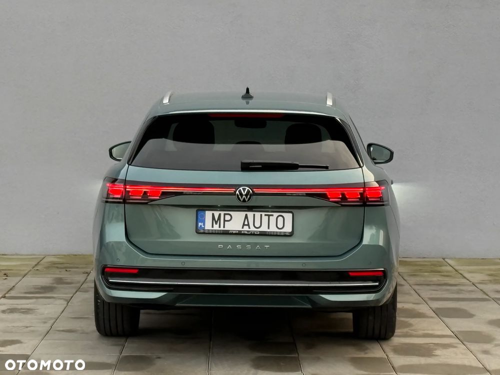 Volkswagen Passat Variant 2.0 TDI SCR Elegance DSG - 6