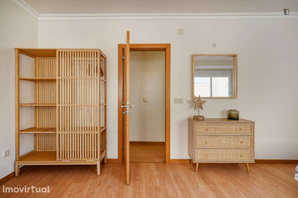 Quarto - localizado em Penha de França Lisbon - Grande imagem: 5/20