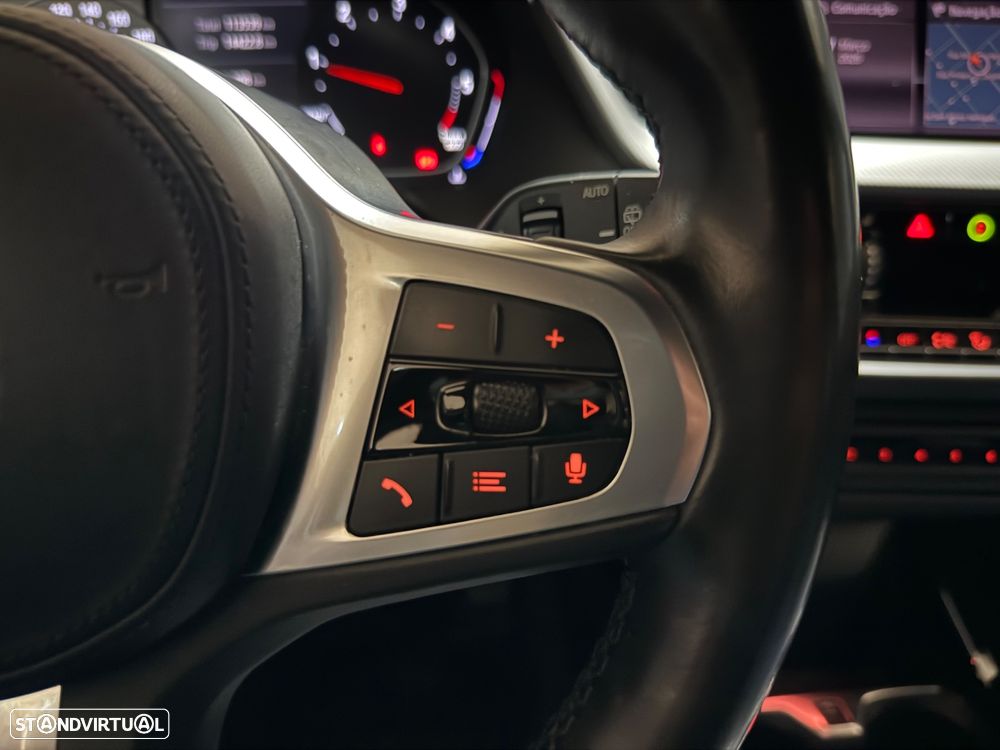 BMW 116 d Pack Desportivo M - 18