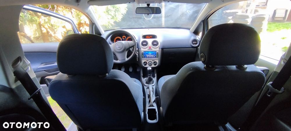 Opel Corsa - 13
