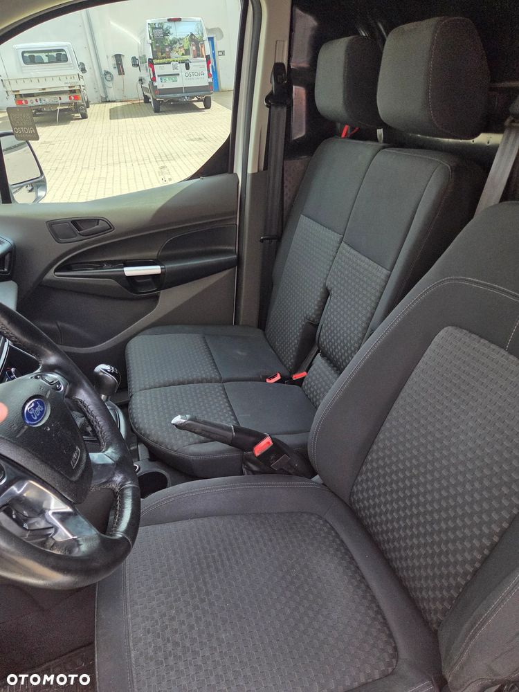 Ford Transit Connect - 12