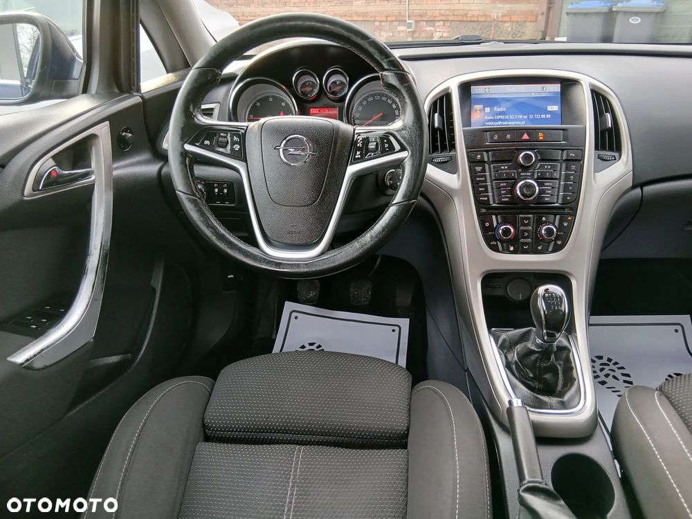 Opel Astra 1.7 CDTI Cosmo - 10