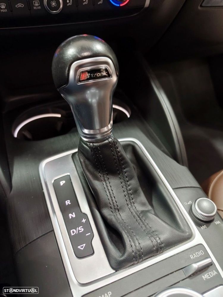 Audi A3 Sportback 1.0 TFSI Design S tronic - 25