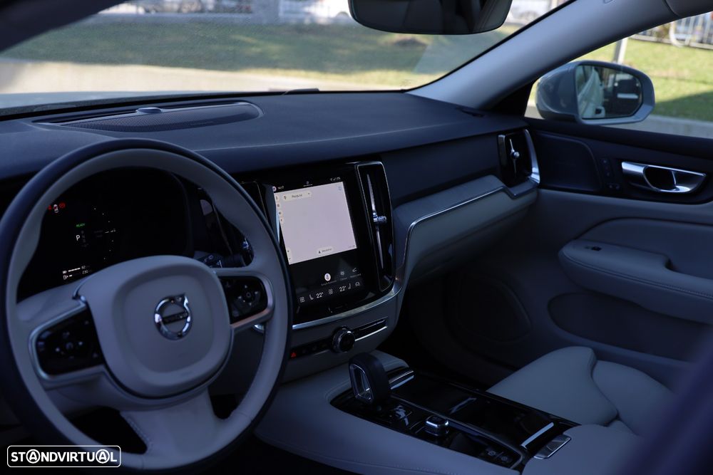 Volvo V60 2.0 T6 AWD TE Plus Bright - 18