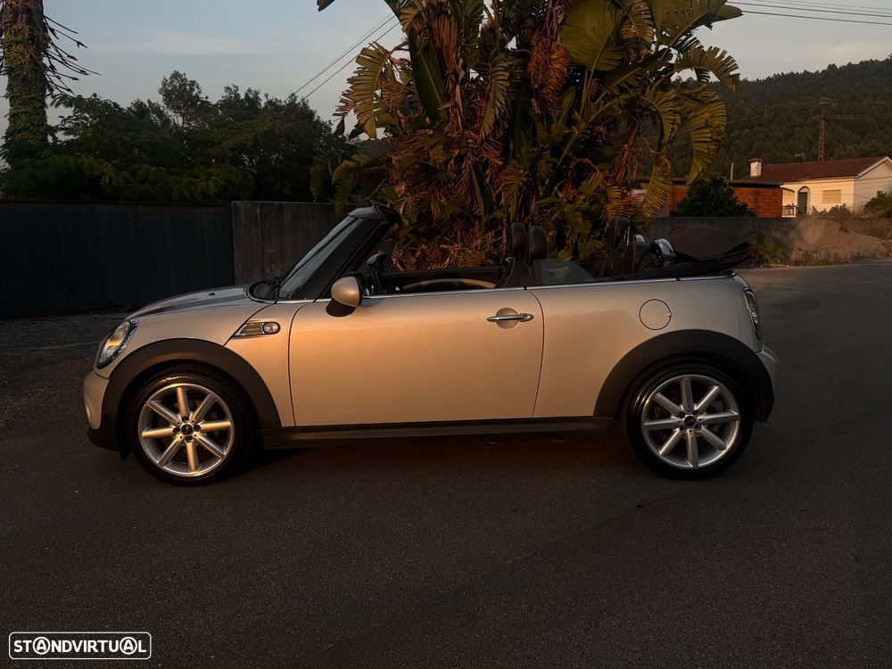 MINI Cabrio Cooper D - 11