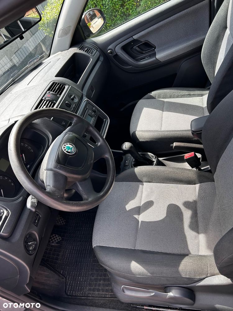 Skoda Fabia - 8