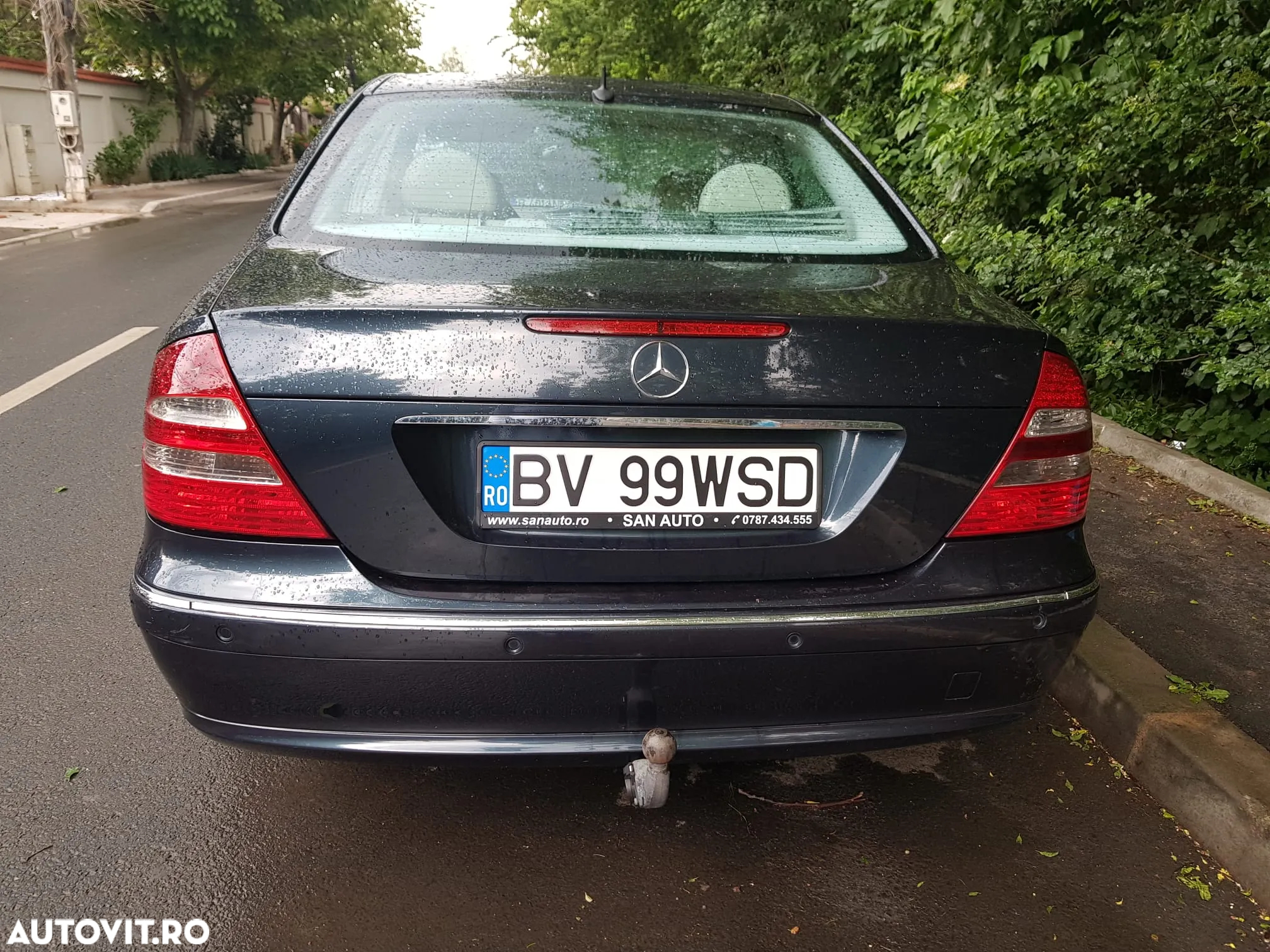 Mercedes-Benz E - 4