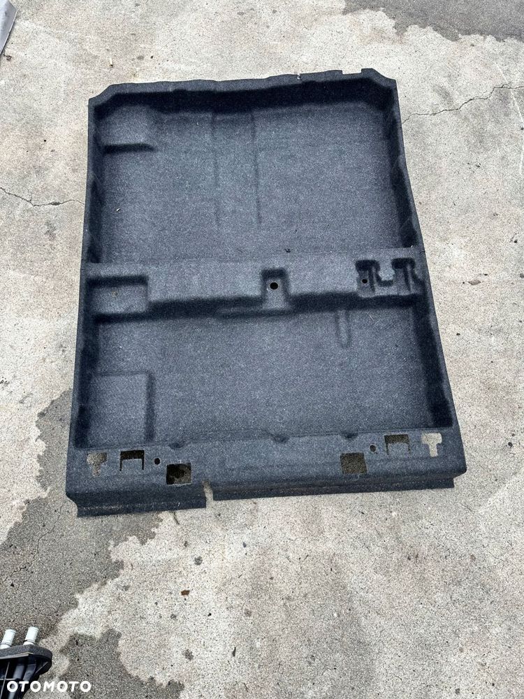 Podłoga Bagażnika BMW F11 2015r - 1