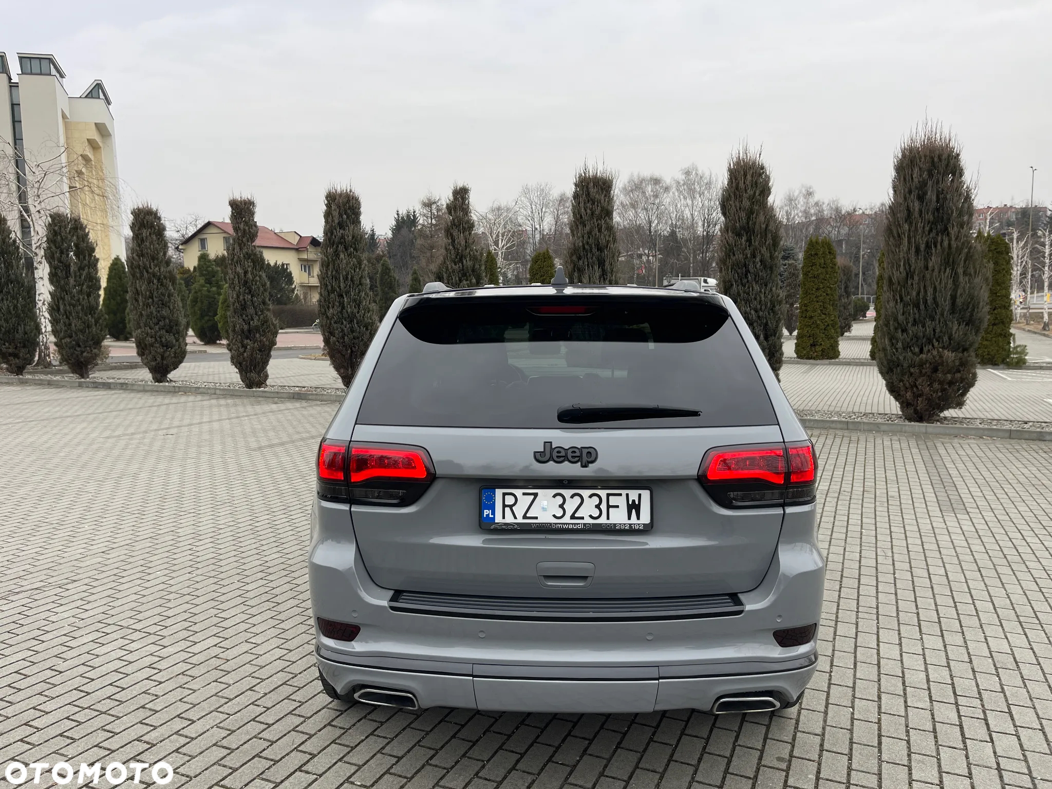 Jeep Grand Cherokee 3.0 CRD Overland Summit - 12