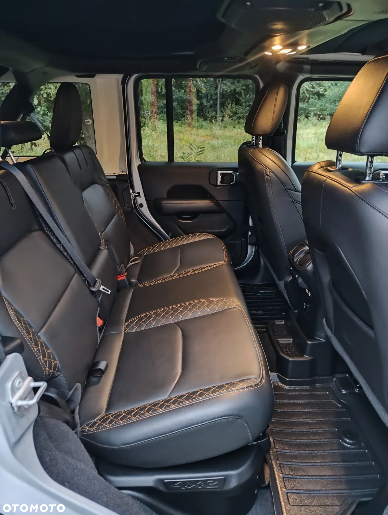 Jeep Wrangler Unlimited 2.0 4xe Plug-In Hybrid Softtop Sahara - 24