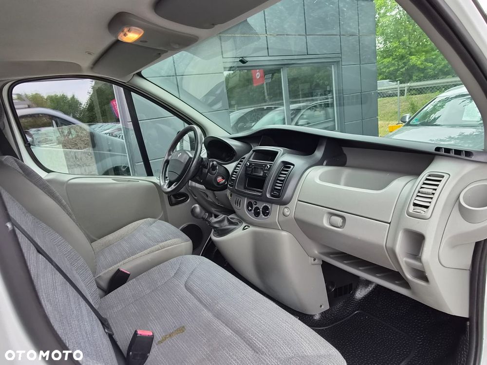 Opel Vivaro 2.0 dCi limatyzacja Elektryczne Szyby Gwarancja - 18