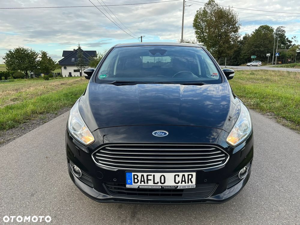 Ford S-Max 2.0 TDCi Titanium PowerShift - 6