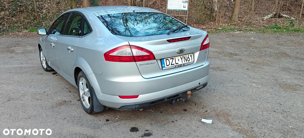 Ford Mondeo 2.0 TDCi Ghia - 8