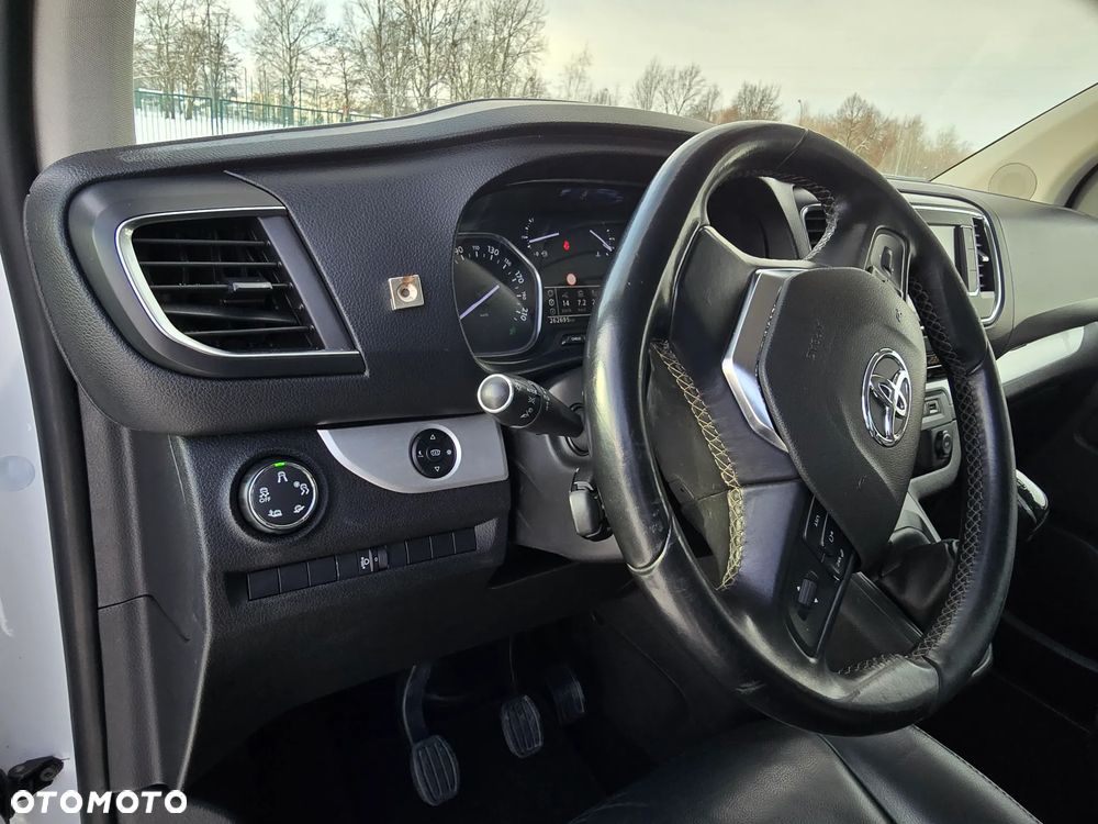 Toyota Proace Verso 2.0 D4-D Medium Family - 17
