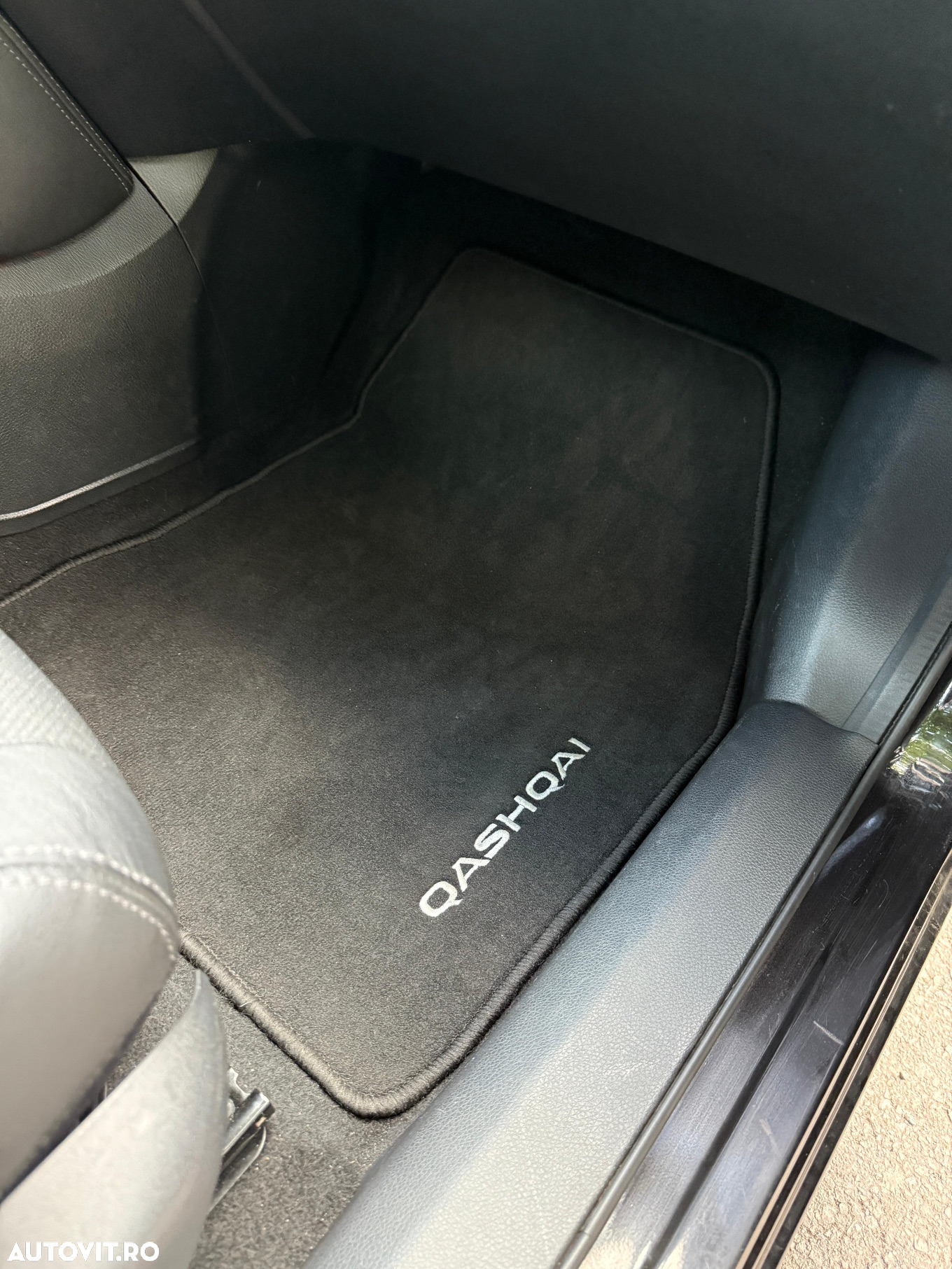 Nissan Qashqai 1.6 DCI Start/Stop X-TRONIC Tekna - 25