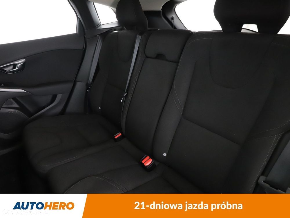 Volvo V40 D2 Kinetic - 15