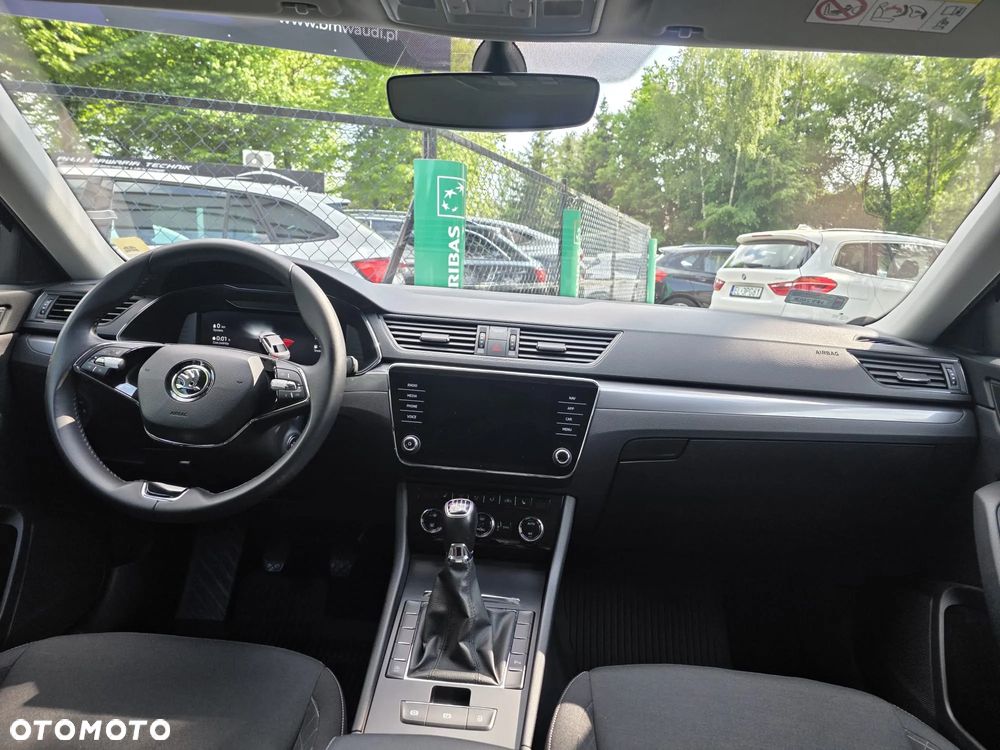 Skoda Superb 2.0 TDI SCR Style - 13