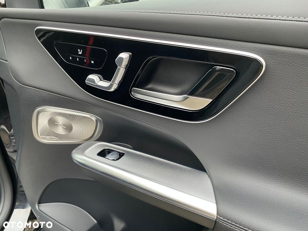 Mercedes-Benz GLC - 21