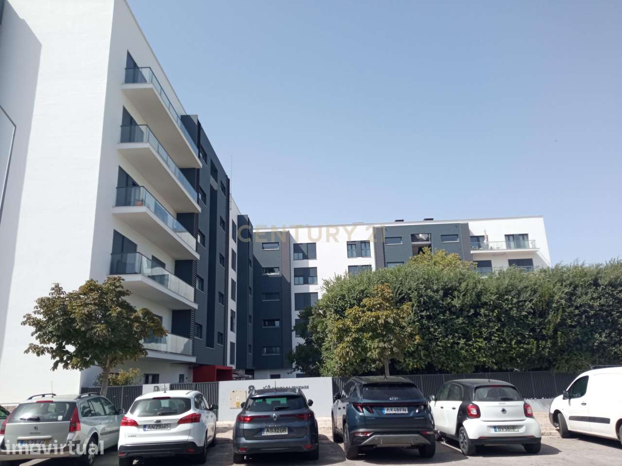 Apartamento T2 em Condomínio fechado para arrendamento - Grande imagem: 2/15