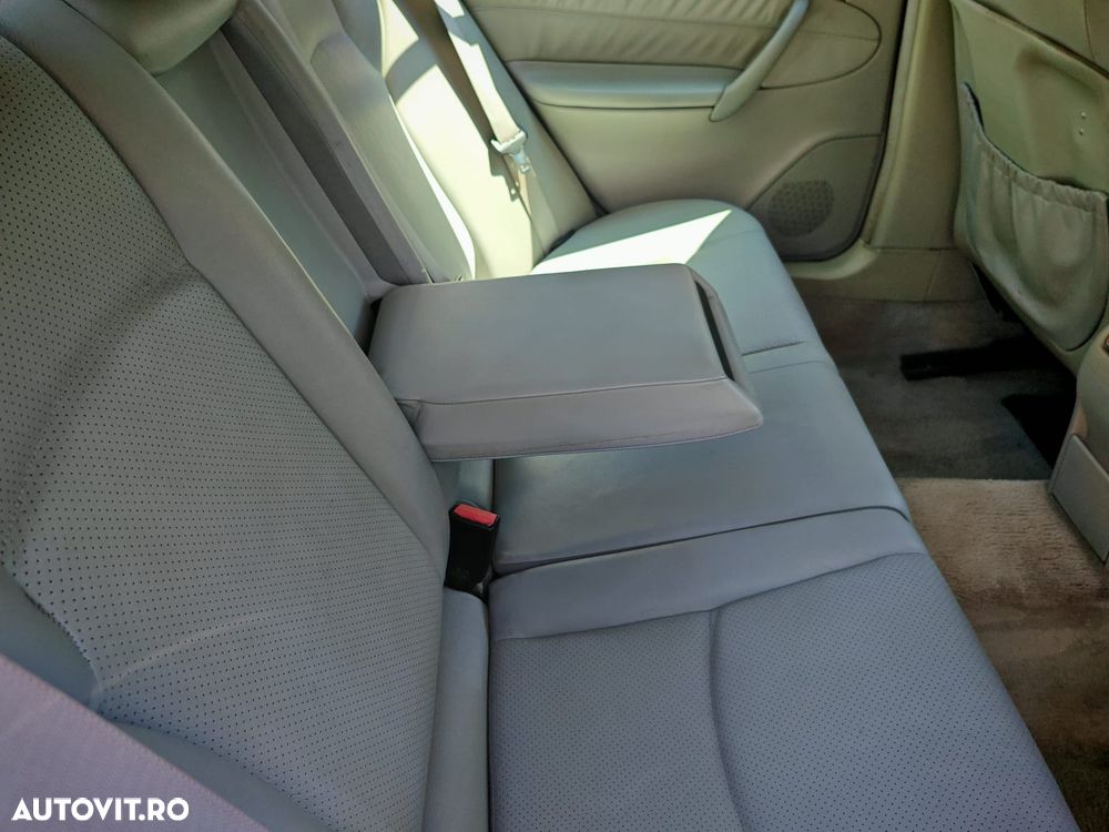 MERCEDES-BENZ C-Class 2000 — imagine 24