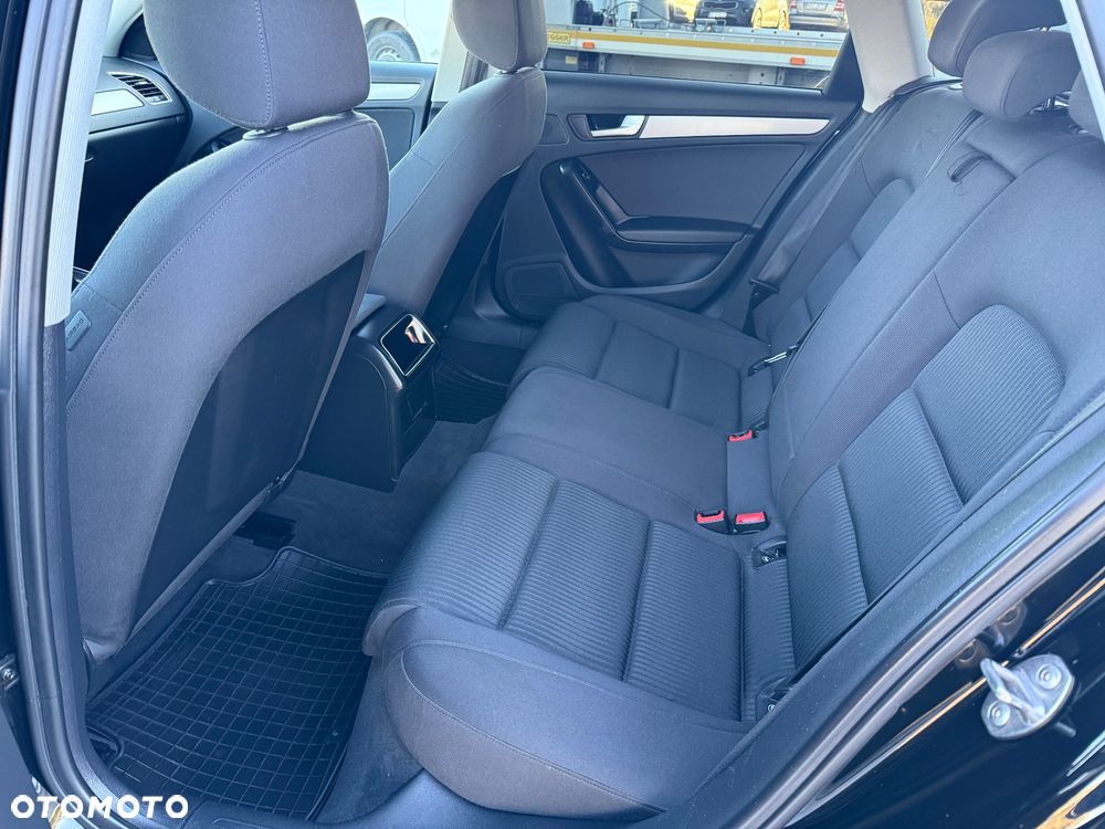 Audi A4 Avant 2.0 TDI DPF Attraction - 12