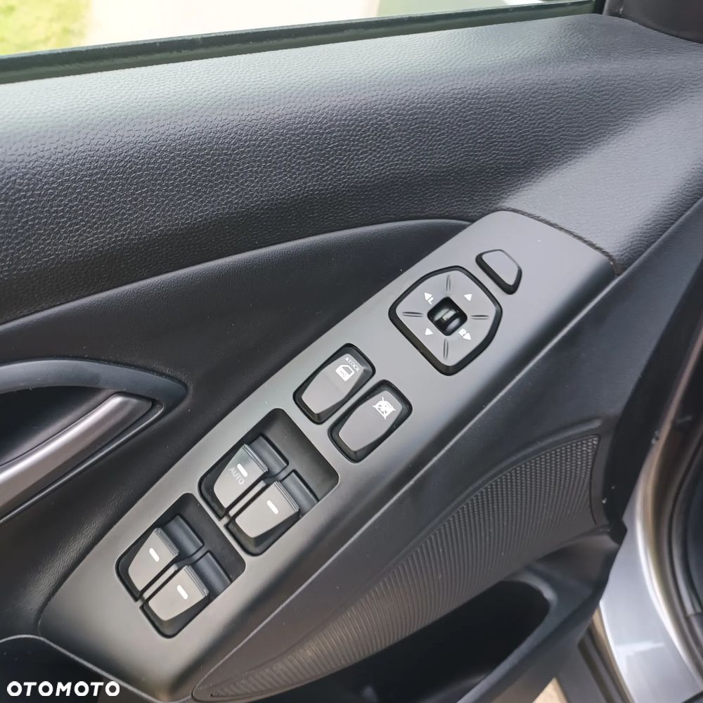 Hyundai ix35 1.7 CRDi 2WD blue Comfort - 18