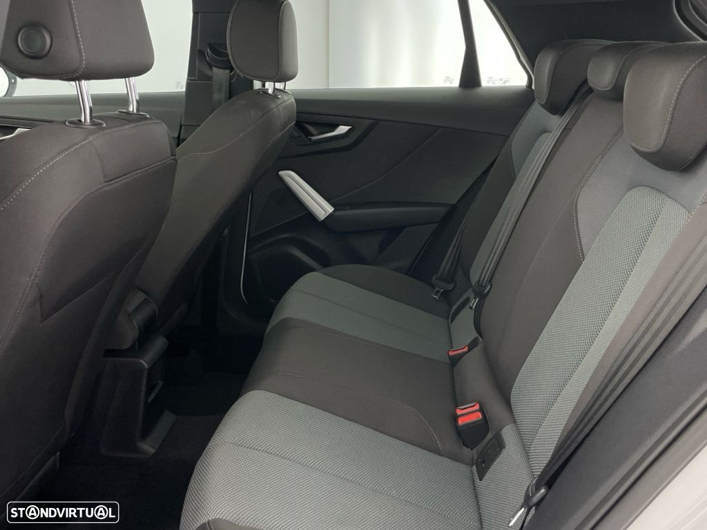 Audi Q2 1.0 TFSI Design - 12