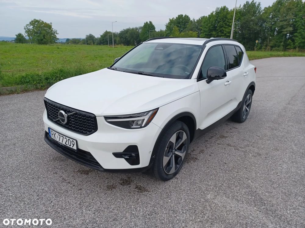 Volvo XC 40 B5 AWD Ultimate Dark - 1