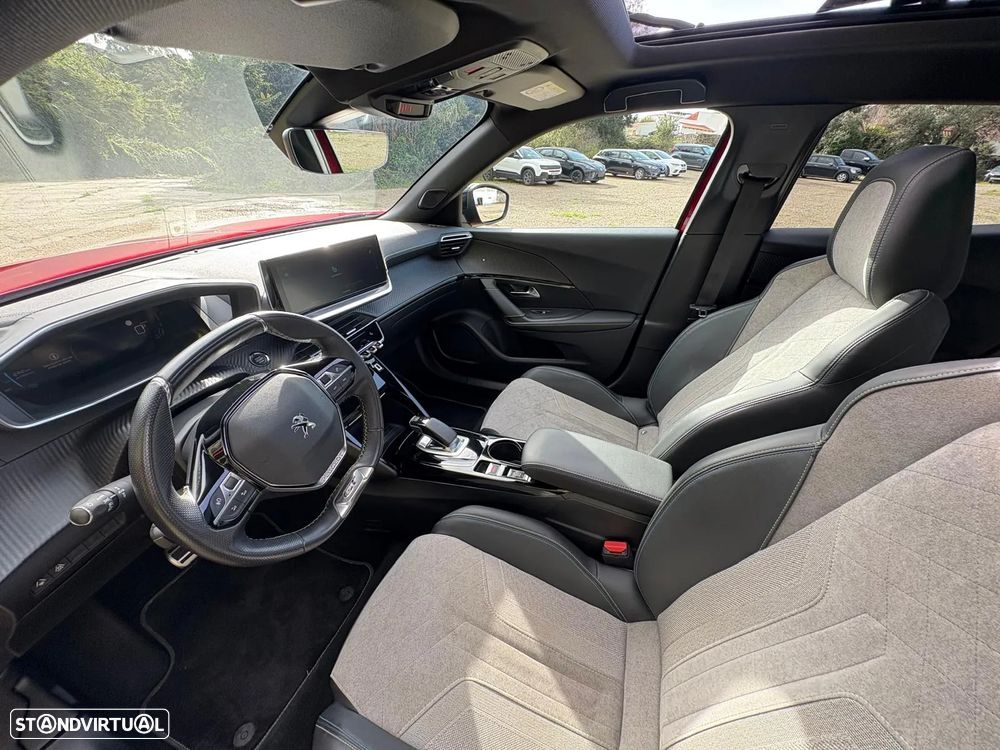 Peugeot e-2008 54 kWh GT - 7