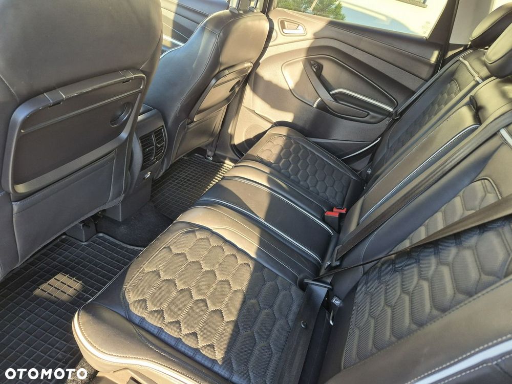 Ford Kuga - 16