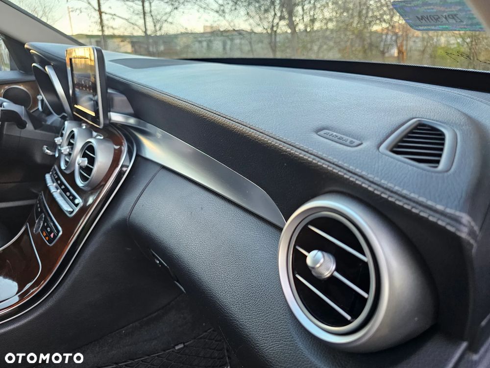 Mercedes-Benz Klasa C 180 7G-TRONIC - 12