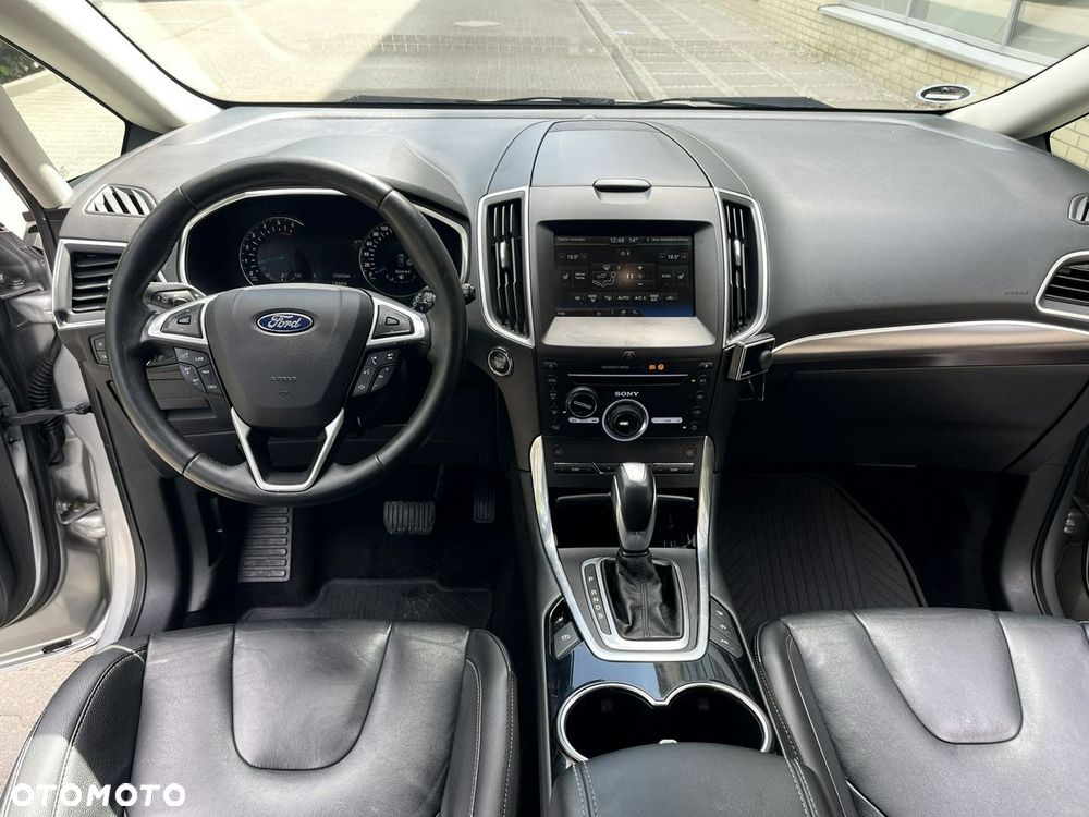 Ford S-Max - 25