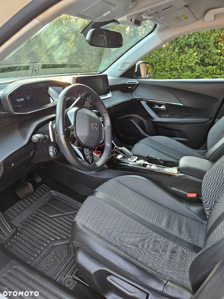 Peugeot 2008 1.2 PureTech Allure S&S EAT8 - 9