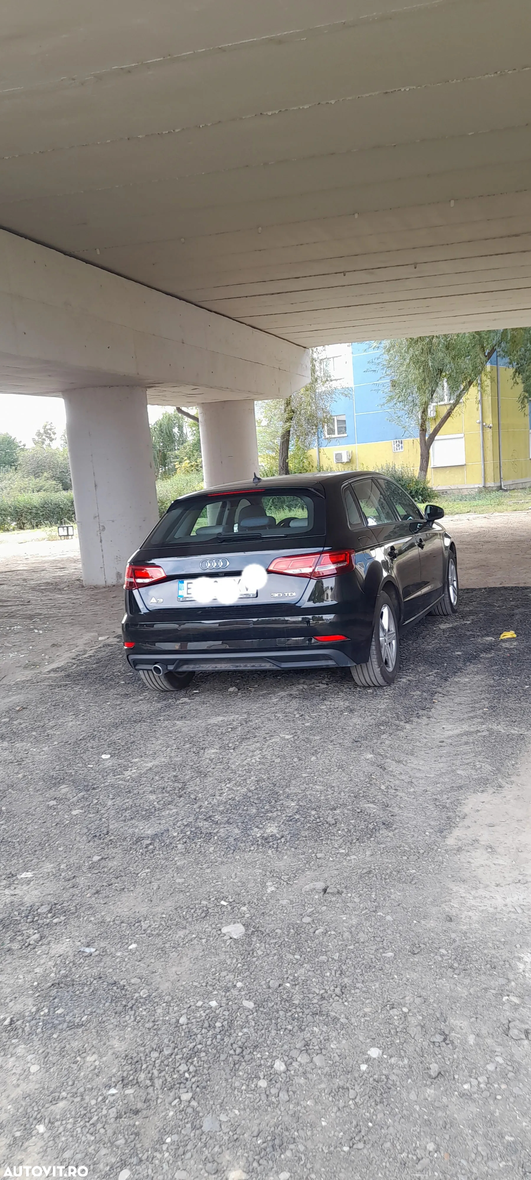 Audi A3 1.6 30 TDI S tronic Sport - 8