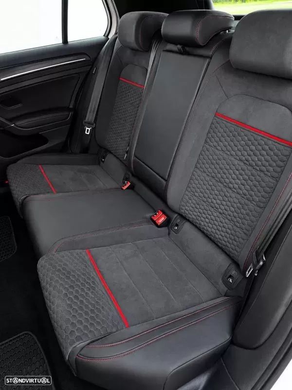 VW Golf GTI 2.0 TSI OPF DSG Performance - 14