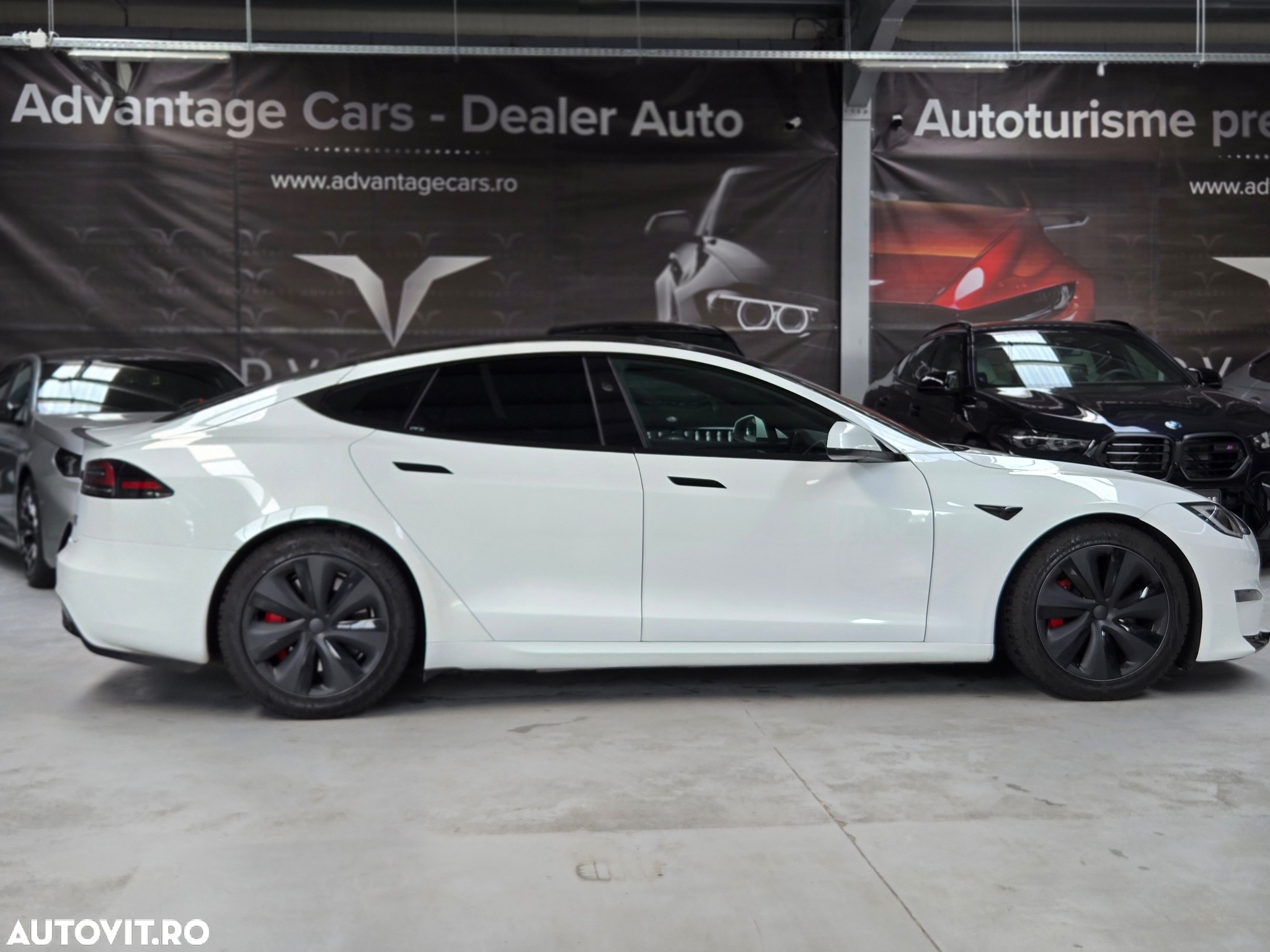 Tesla Model S Plaid - 8