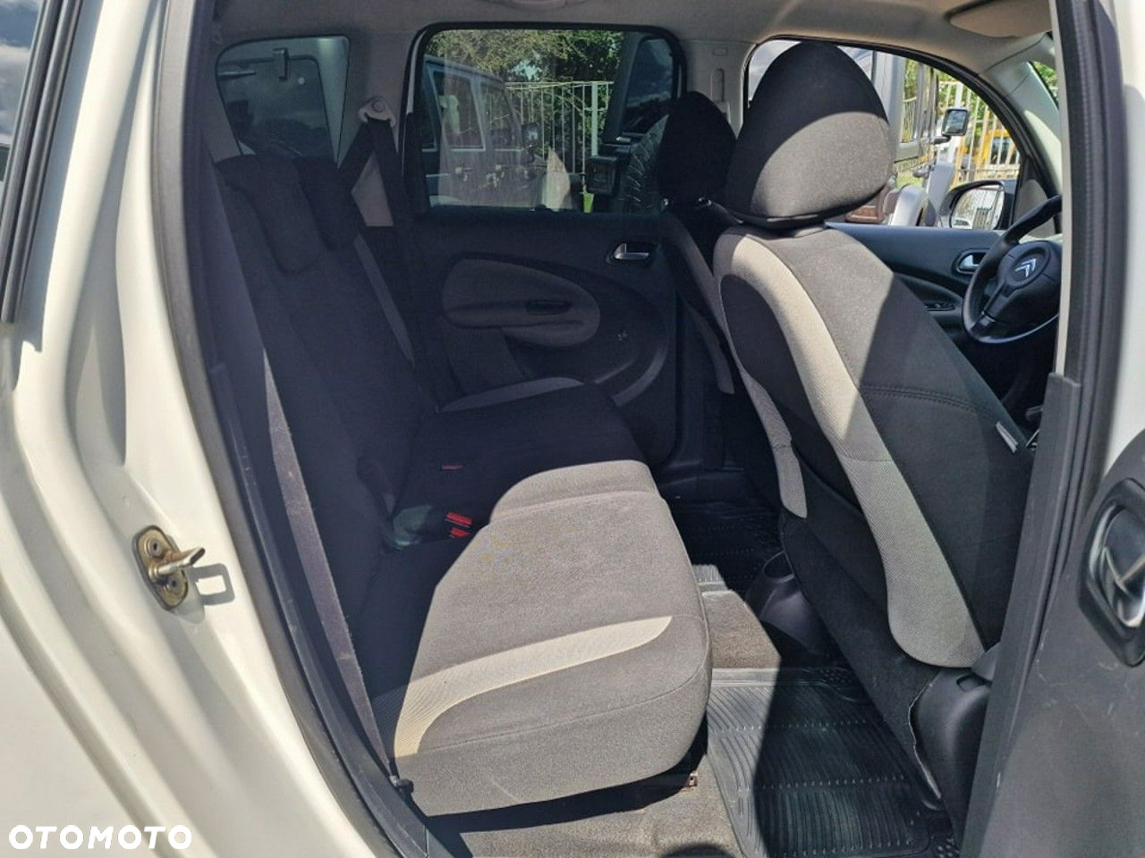 Citroën C3 Picasso HDi 115 FAP Tendance - 24