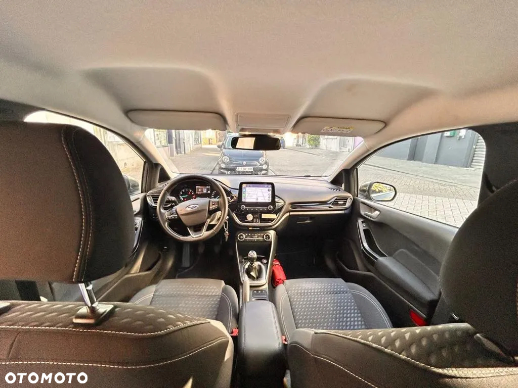 Ford Fiesta - 9