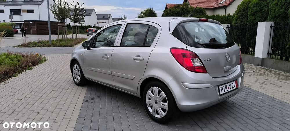 Opel Corsa - 20
