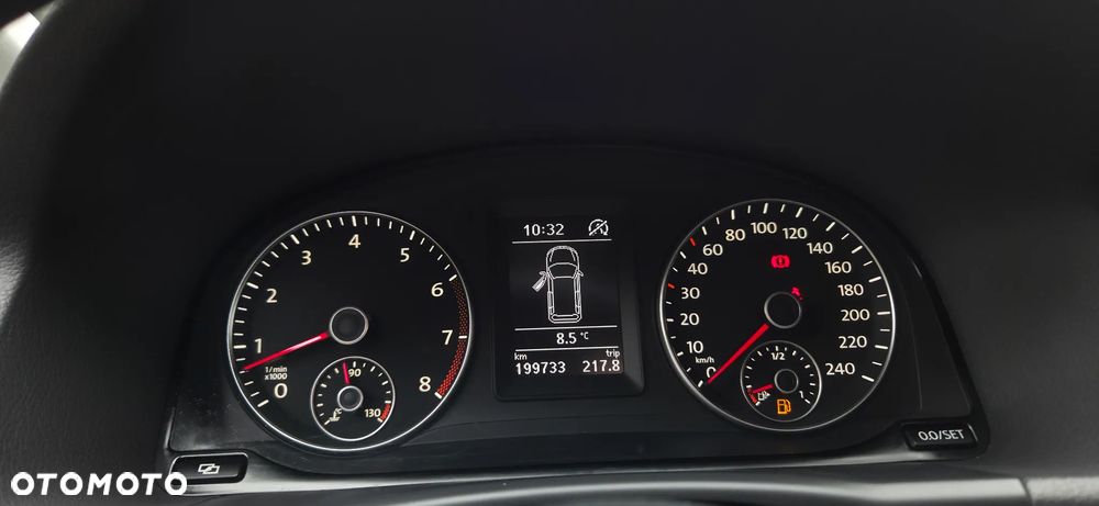 Volkswagen Touran 1.2 TSI BlueMot Trendline - 24