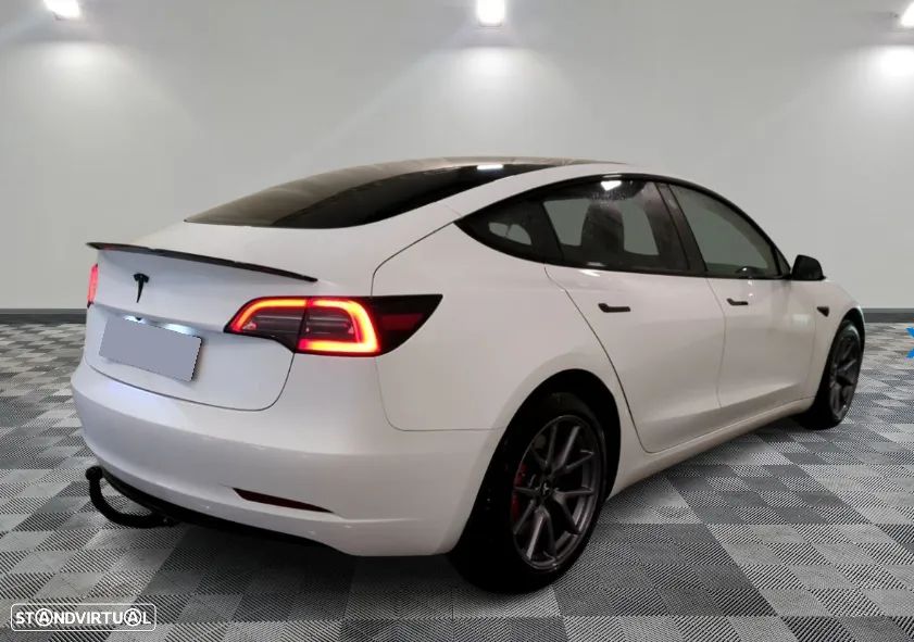 Tesla Model 3 Standard Range Plus RWD - 4