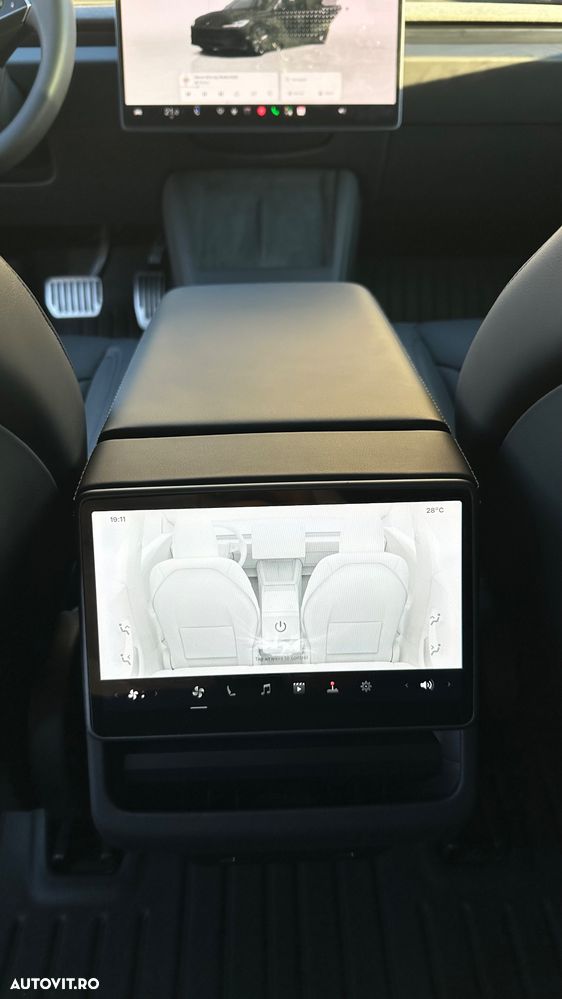 Tesla Model 3 - 13